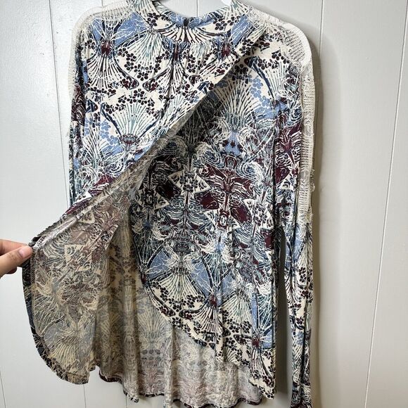 Free People Size Large Nouveau Blouse Blue Boho Top Keyhole Back Lace Faux Wrap - Picture 8 of 16